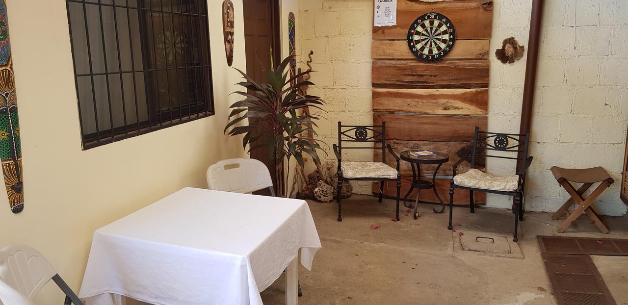 Hostel Dodero Liberia Luaran gambar